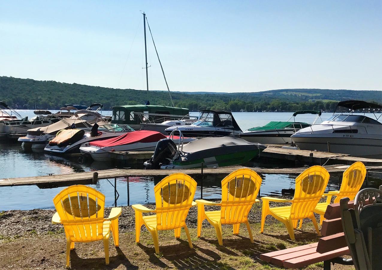 Beachcomber Inn Conesus Exterior foto